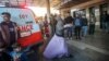 اسرائیلی یرغمالوں کی تلاش میں جنوبی غزہ کے مرکزی اسپتال پر دھاوا